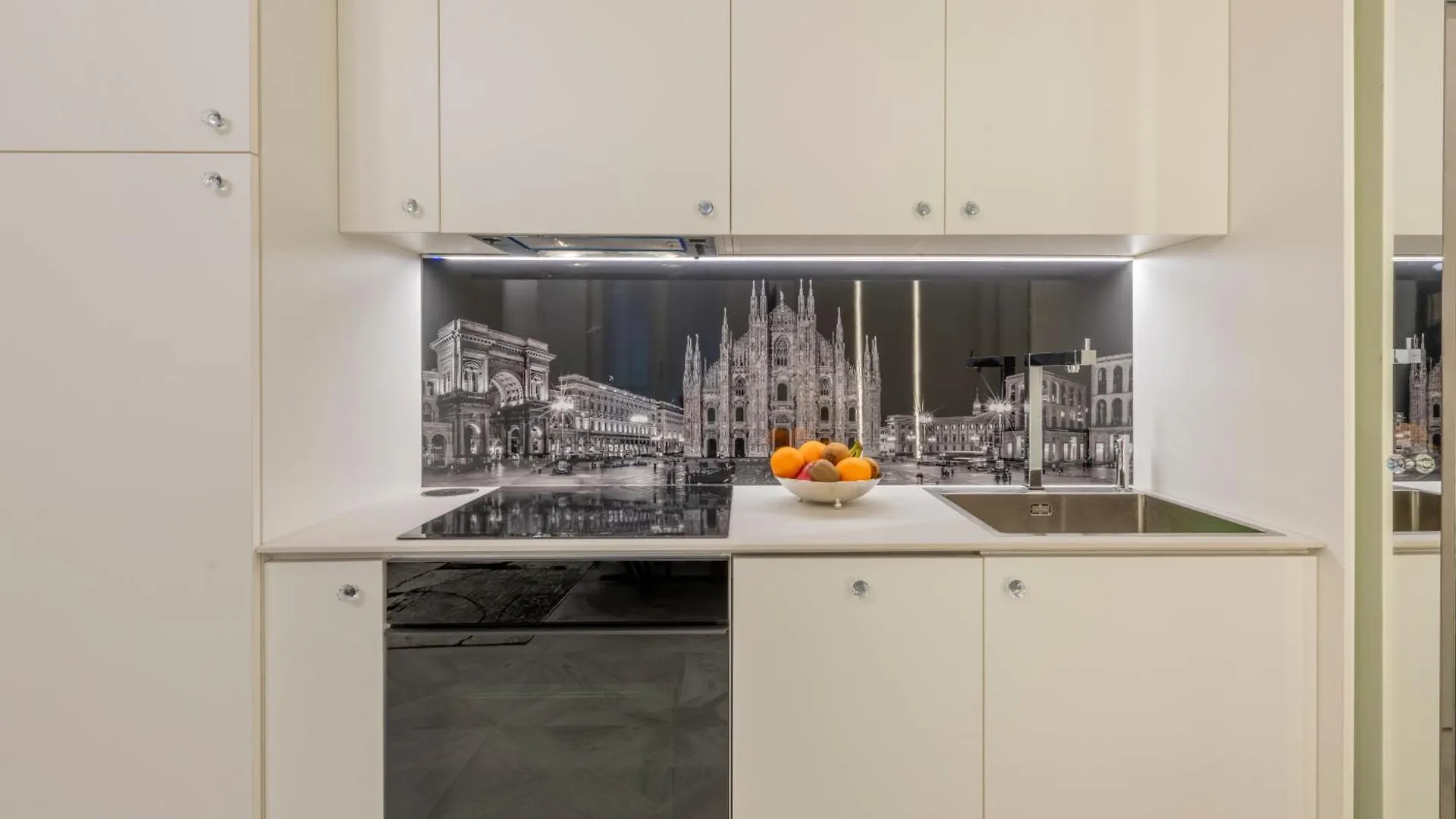 Falcone, 5 - Downtown Apartment Milan Italy