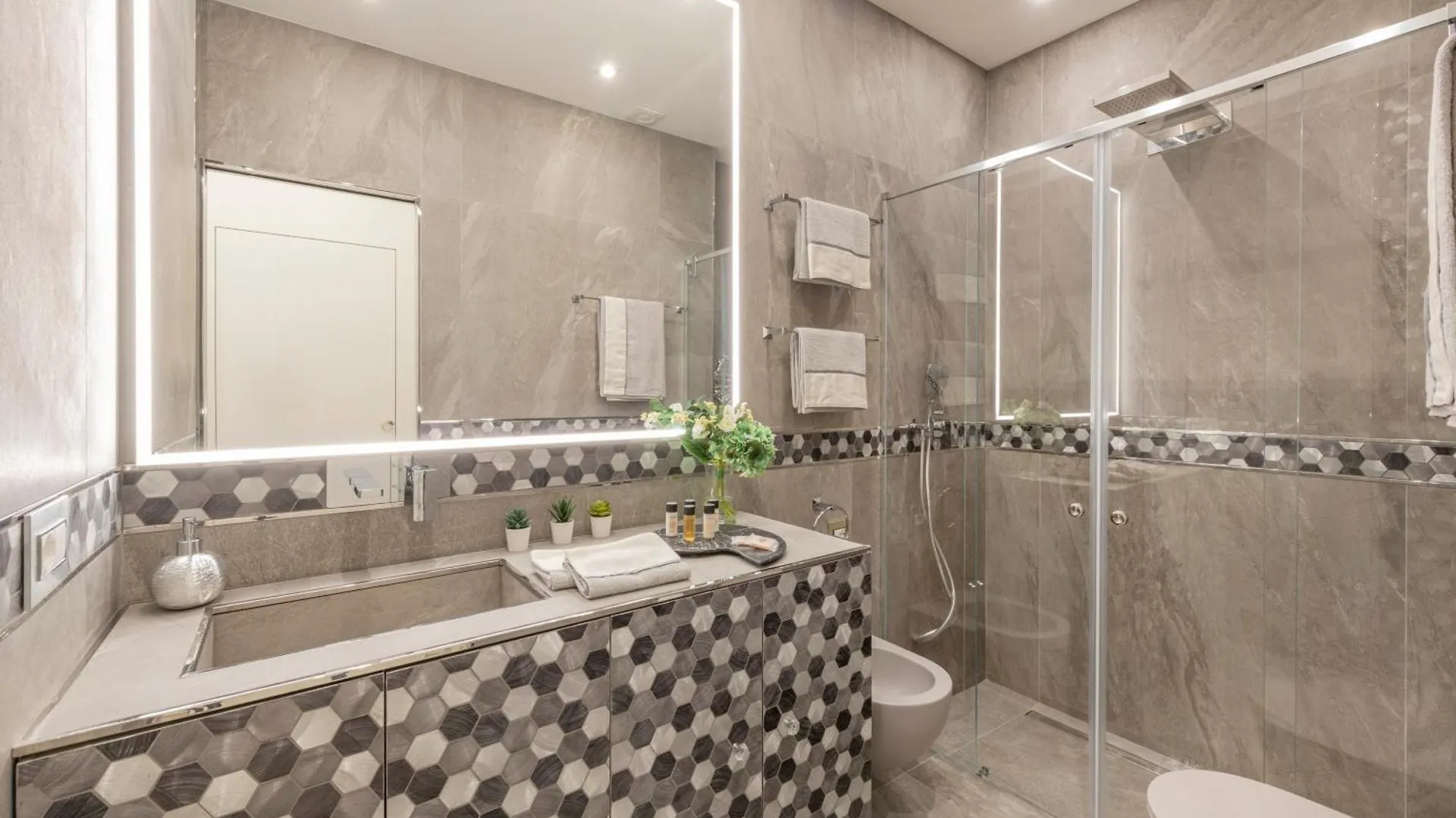 Falcone, 5 - Downtown Apartment Milan Italy